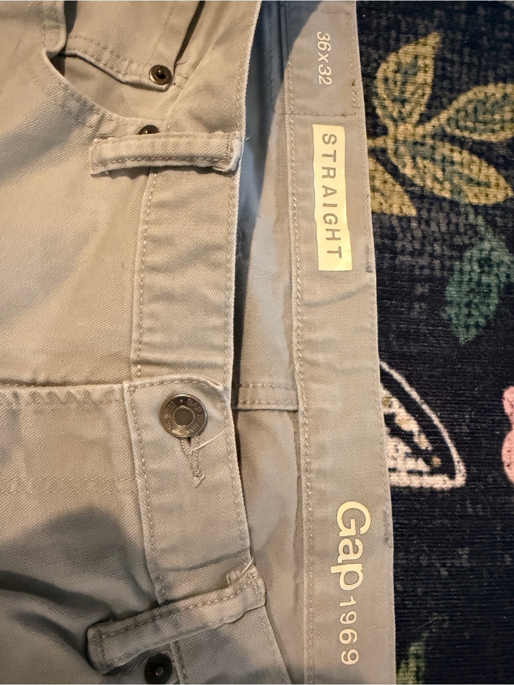 Straight Men’s Pants in Light Grey